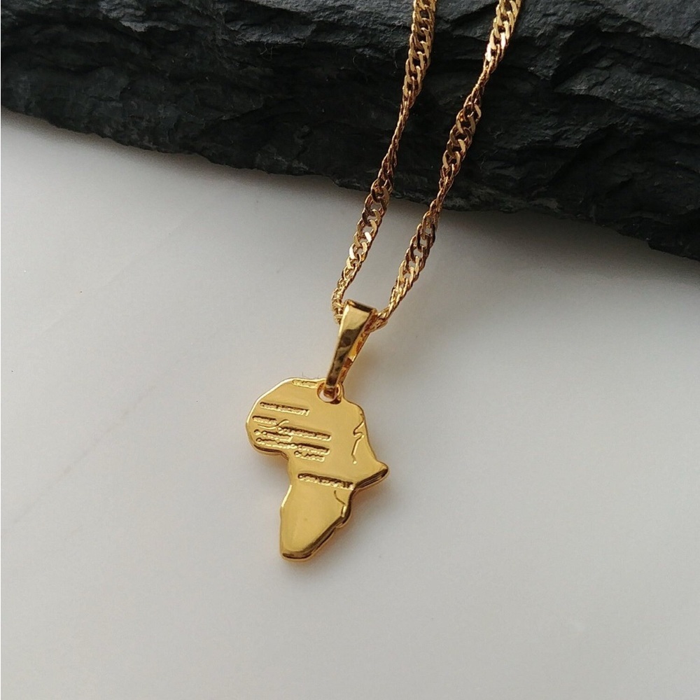 Small Africa Pendant Necklace 18inch